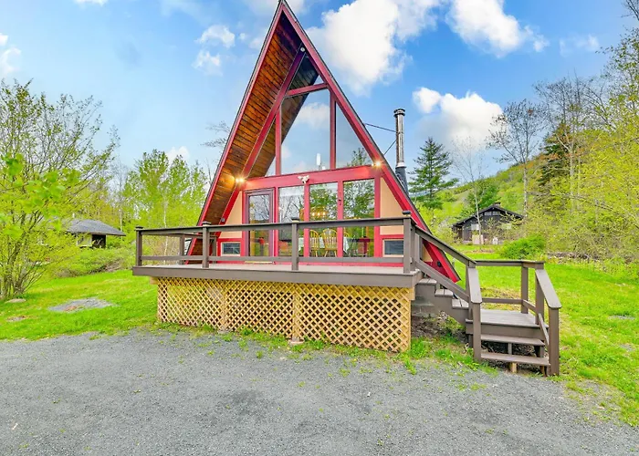 Charming Hunter A-Frame Walk To Ski Lift!