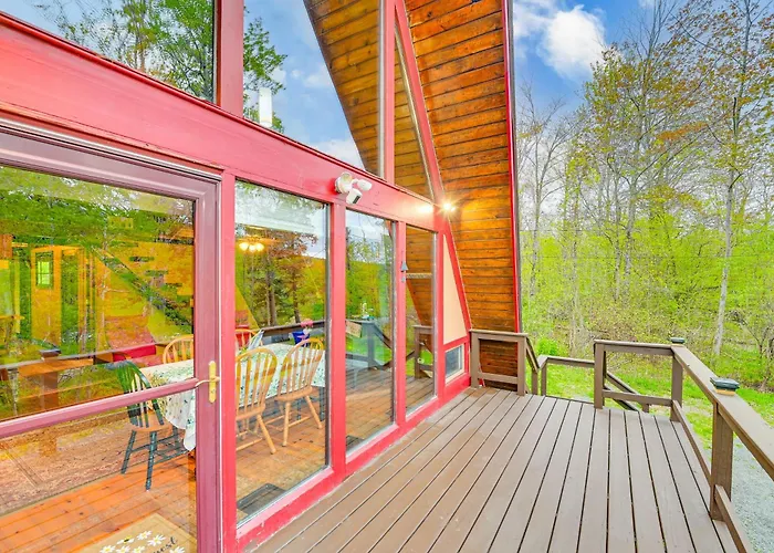 Charming Hunter A-Frame Walk To Ski Lift!