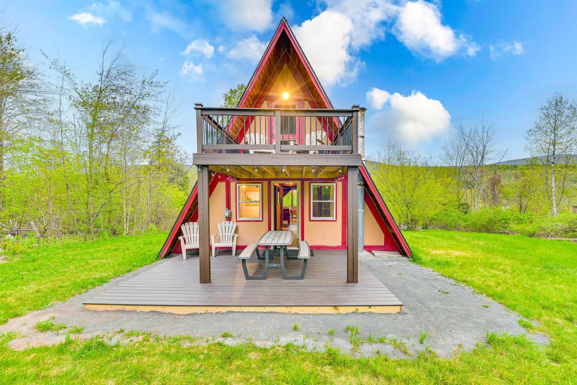 Casa vacanze Charming Hunter A-frame Walk To Lift! Lanesville